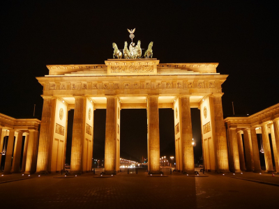 Shirin David auf der Silvester-Party am Brandenburger Tor