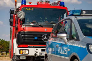 Strommasten in Berlin-Johannisthal nach Feuer beschÃ¤digt